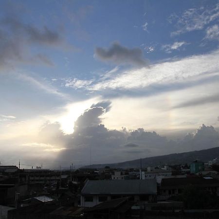 ลา กลอเรียเรสซิเดนซ์อินน์ Cebu ภายนอก รูปภาพ