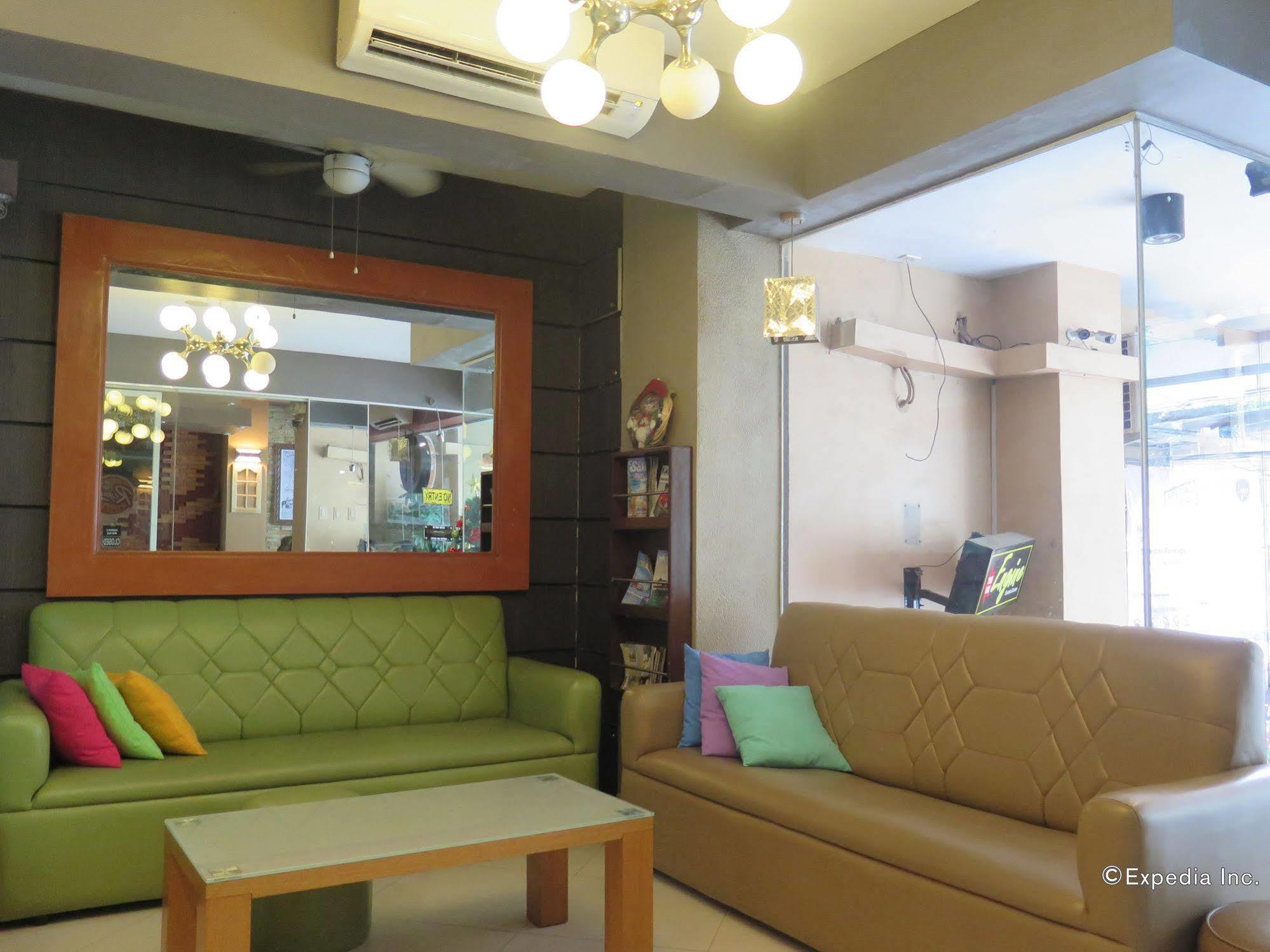 ลา กลอเรียเรสซิเดนซ์อินน์ Cebu ภายนอก รูปภาพ